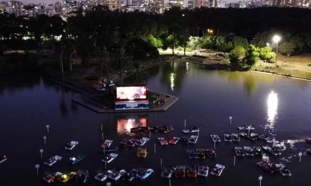 Ισραήλ: Εγκαινιάστηκε το πρώτο πλωτό σινεμά στο Τελ Αβίβ